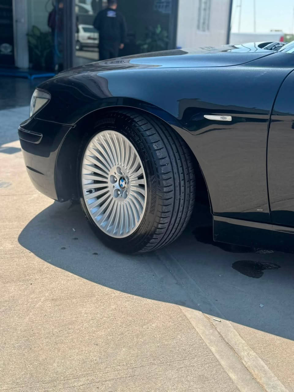 BMW باخر
موديل 2008 750Li

لون اسود

السياره فول مواصفات فقط بدون سلايد بدون سلايد 

تايرات ياباني تو سايز جديد+ ويل كب تايون جديد 

منظومه زنون جديده 

منظومة تبريد جديده 

غرفه جديده كشنات امامي تبريد وتدفئه ومساج

كشنات خلفي منفصل VIP تدفئه وتبريد

شاشه كار بالي 

كيجات دجتال 

صندوك كهرباء

بيه صبغ فقط هلال الجاملخ الخلفي الايمن

السياره جاهزه من كلشي والصور تحكم مكاني بغداد 

نقص برغي مابيه 

***********
السعر 15800 الف دولار
