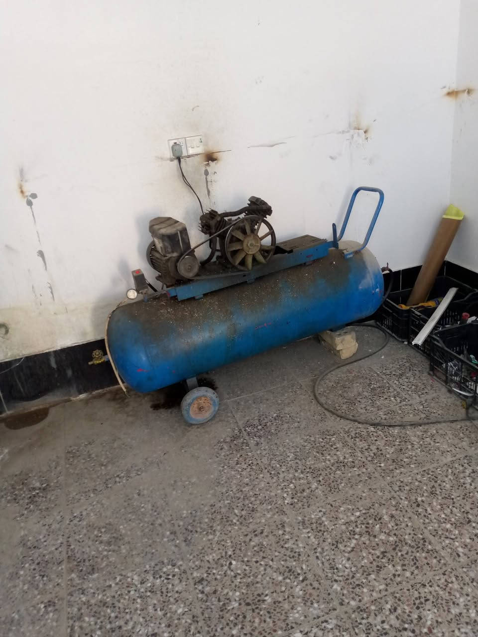 اسلام عليكم معمل بي بي سي بلاستك للبيع ب 3ملاين ونص اربعه قطع   كنبريسر سنكل والكويه  سنكل الكتر ول تشريح التي ترفيز.  مستعجل عل بيعهن والله مكانهن بغداد جديده الستفسار الاتصال ***********مكاين خير من الله الله يشهد تجي تفحص يل تاخذهن
