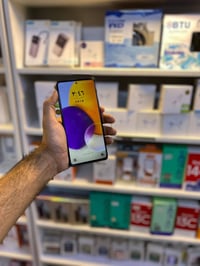 سامسونج A72 • ٢٥٦ جيجا/٨ رام • كاميرا ٦٤ ميج زوم 30x