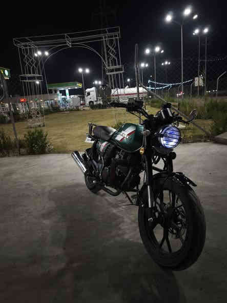 سلام عليكم 
للبيع دايوان لايتي 
اوراق سگنر بدون گمرك
 مديل ٢٤طالعه ٢٥صالها تقريباً ٣اشهر 
دراجه بعدها بحالت الوکالة كفالة من لشخط 
بصمتين +سويجين كلمت جديده قليلة بحقها 
مماشية هواي شرط شلعه ومعدل الي بالك🫴
((مكان بغداد الحسينيه))  سعر ((1600)) بيها مجال 
تفاصيل اكثر((‏‪‏‪***********‬‏‬‏)) عندك سعر دزة خاص لا تقيم هنا
