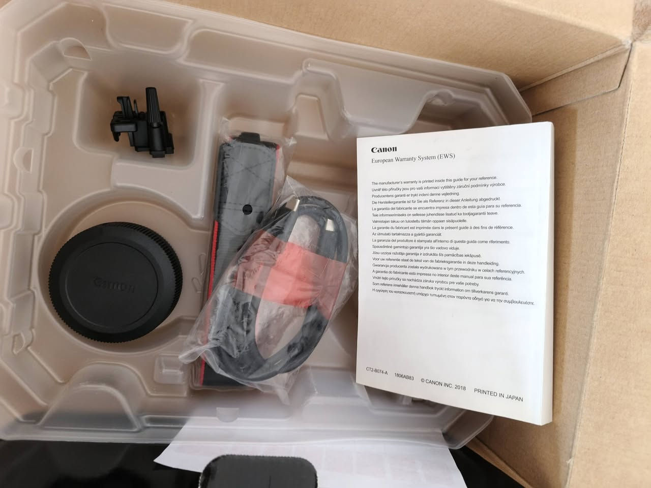 1.كانون  R . 
2.عدسه كانون فول فريم 24_105 . 
3.نك مايك هولي لاند m2 جديد. 
4.بطاريات الكانون عدد 6 اثنين مستخدم و4 جدد . 
4.فلاش كودكس v860 الإصدار الثالث. 
5.رونن MT2 يتحمل كيلو ونص مدعوم بالذكاء الاصطناعي وبي خاصية التتبع التلقائي وشحنه يدوم اكثر من 7 ساعات. 
6.انارة عدد ٢ بيبي لايت كودكس ار جي بي 12 مود عدد . 
7.ماسكة نك مايك جديدة. 
8.حقيبة تصوير ماركة Lowepro مع كافة ملحقاتها والجنط الصغيرة الإضافية بعدهه جديدة. 
9.حقيبة تنظيف مع كامل ملحقاتها  جديد . 
الكاميرا والملحقات بين جديد وبين مستخدم استخدام شخصي بنظافة 100٪.

السعر كلهم سوه ما ابيع مفرد ب 16 ورقة . 
(مليونين و500 الف) .


**إذا كنت صاحب هذا الإعلان وتريد حذفه لأي سبب، رجاءا أرسل رسالة إلى الدعم الفني**