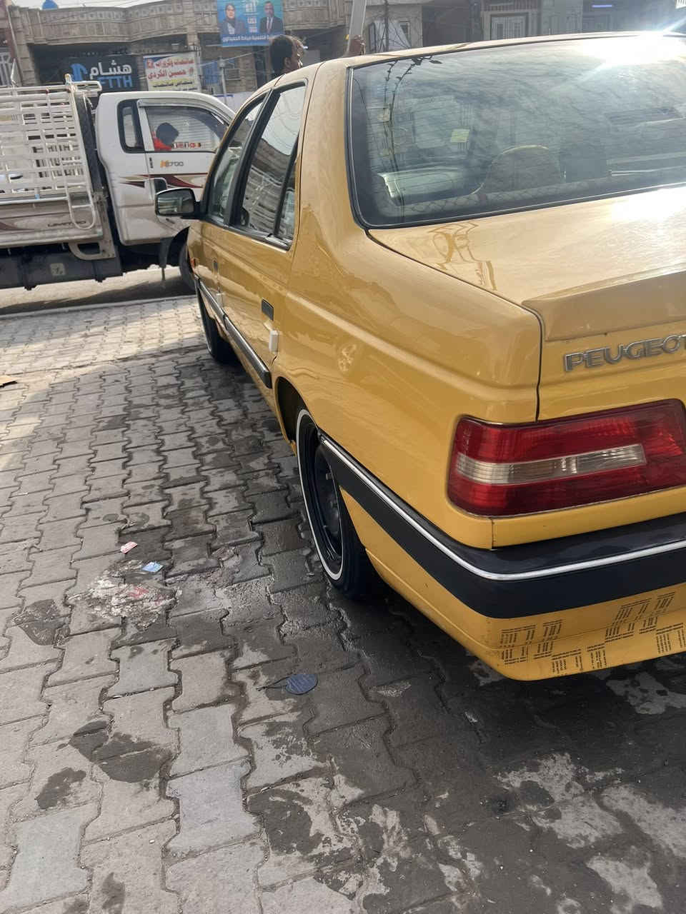 بيجو لميس موديل 16 دشبول عالي كير محرك جدد كلج جديد باتري جديد دوشمه تايرات كله جديد سياره بسمي مصفره هيئه وغرامات تحويل ثاني يوم عنوان الحسينيه مال راشديه سعرهه 50 وبيهه مجال ***********
