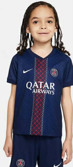 سڵاو بەڕێزان لەو قاتانەم هەیە نزیکی ٦۰۰ پارچە بە جوملە ئەیفڕۆشم  هەرکەسێکیش بیەوێ کەم تری بوێ ئەتوانێ بیبات بە هەرزانترین نرخ خوار هەموو بازاڕ ئەمەش ژمارەکەمە***********
