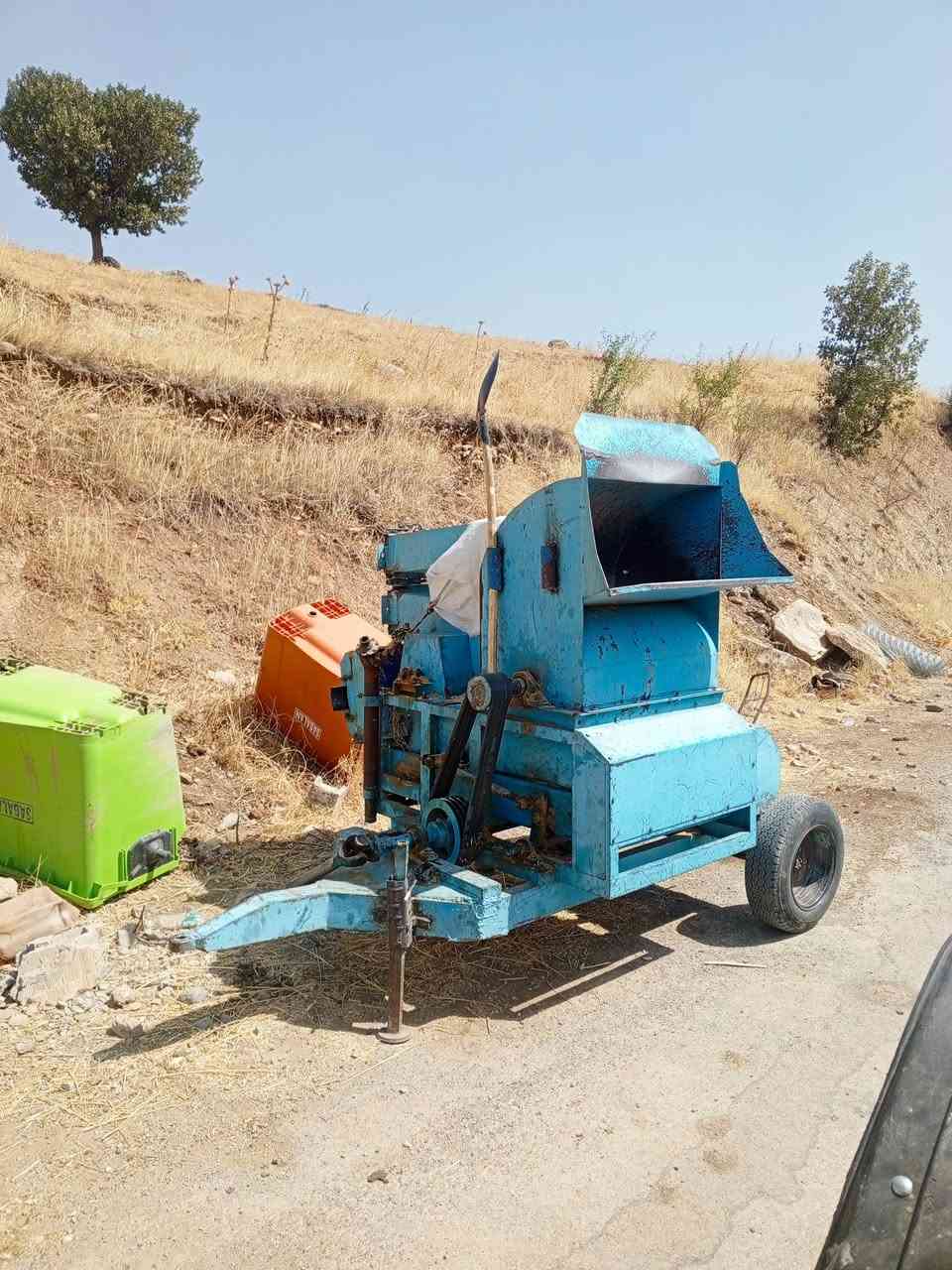 بۆفرۆشتن خەرمانکوتو دەراسەی پئشی تراکتۆر بۆنیو هۆڵندیو فۆڕگسنو عەنەتەریش دەبئت
نرخی خەرمانکوتەکە 12گەڵا نرخی دەراسەکەش 17گەڵا هەردوکی مەزبوتە***********
