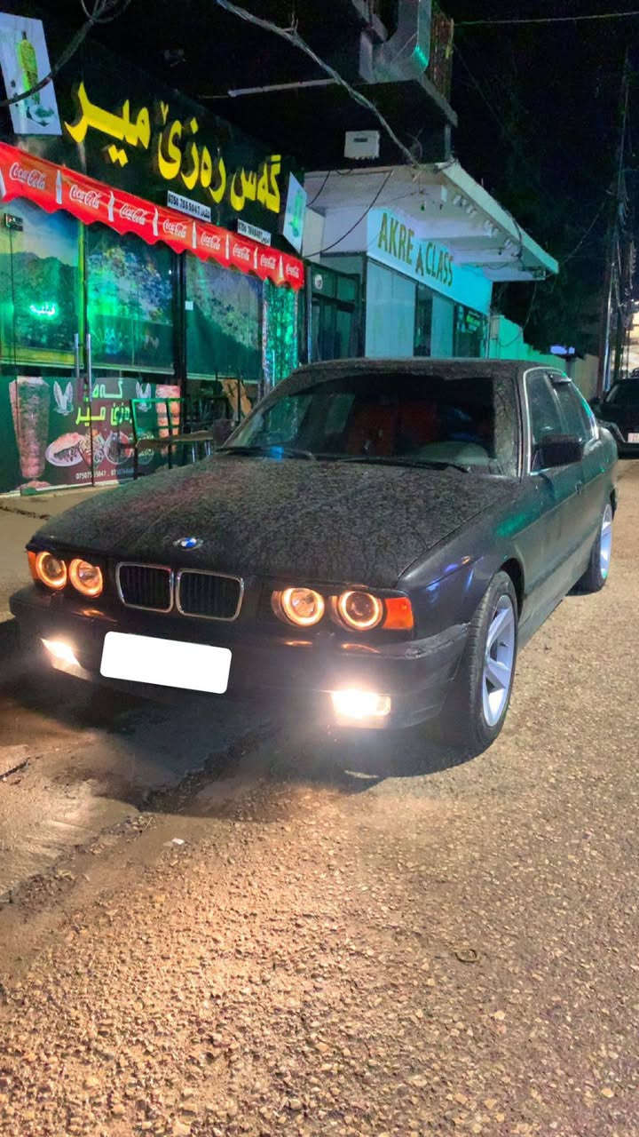 Bmw 525
بي ايم 525 موديل 91 فول مواصفات بس سلايت نيه فحص نينوى سنوي واجيهةية و وكالة عامي لة گةلة اوليات شةرت دزي و دةيندارى و كيشةي كومةلايةتي بة شةرت 40$ كةمي مجال گورينةوةش دةكةم (واتساب و فايبةر ***********)
