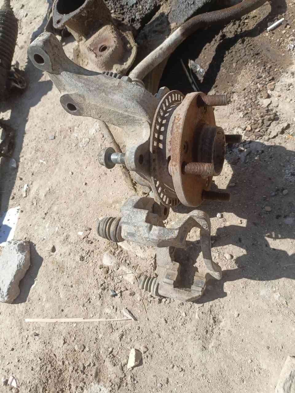 اكو غراض. بعد بيه والسعار التريحك ماعندك تاخذ بلاش..***********
