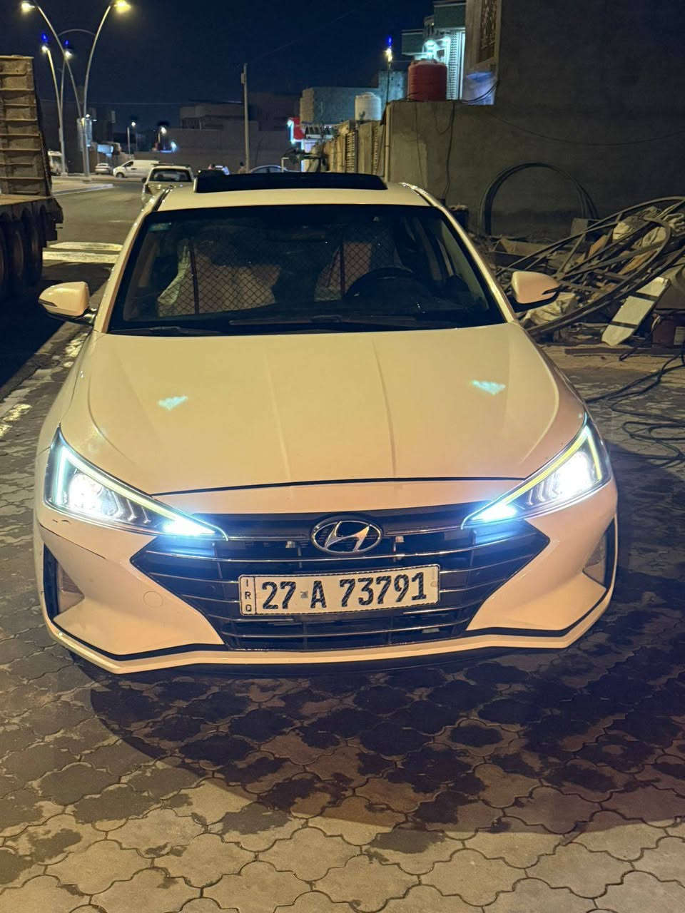 السلام عليكم النترا 2020 خليجي سياره كفاله عامه  ماعده 3 اصابع بارد الجاملغ الخلفي جوه الغبق مال البانزين سياره فوول 
حداده جديده + تخم تاير + تبريد + تدفئه + مكينه وگير كفاله 
حره باسمي شخصياً السنويه تنتهي ب2030
العنؤان البصره . الزبير . حي الخطوه 
لأستفسار . ***********
