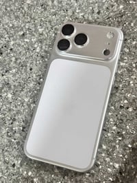 آيفون ١٧ برو ماكس • ابيض • بغداد