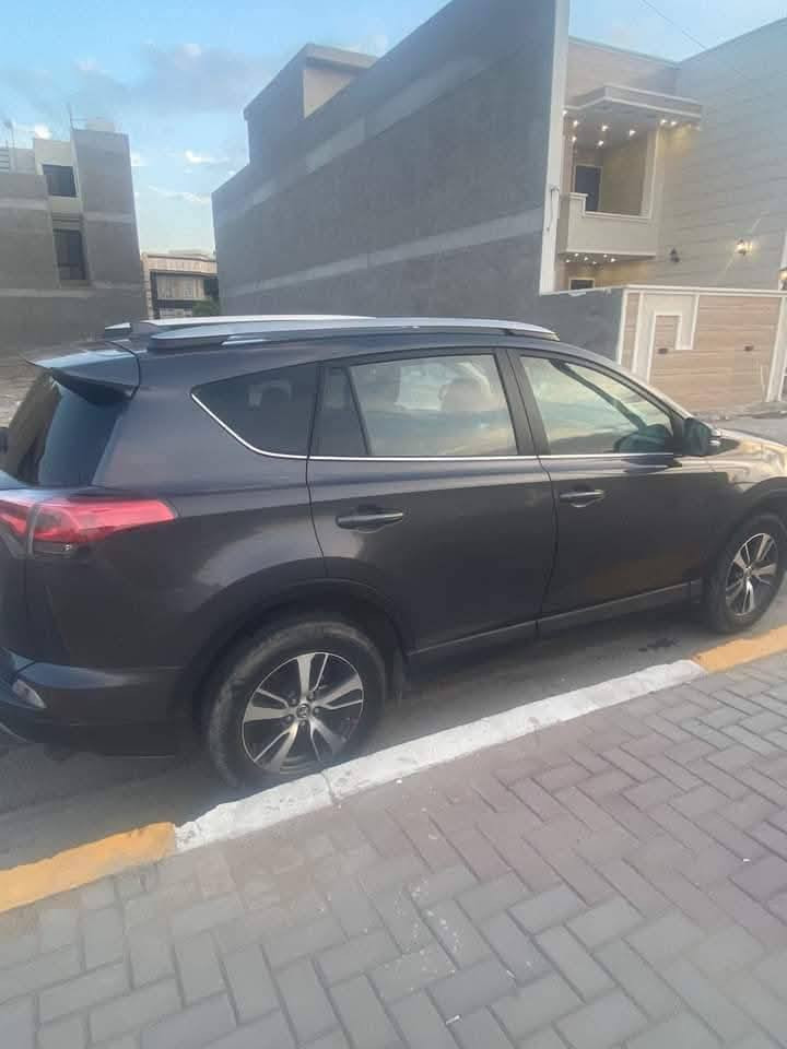 تيوتا رف فور موديل 2018
سياره مكفوله من الصبغ والتبديل
 ماشيه 76 الف
xle
 حساسات جانبيه
تحكمات بالستيرين
كامرة خلفيه 
رادار امامي
بقع عمياء
فتحه وبصمه
 اللون: فيلي
وأرد:امريكي
رقمه: بغداد
 مكان السياره : بغداد ــ العامريه 
 للاستفسار الاتصال على الرقم:***********
