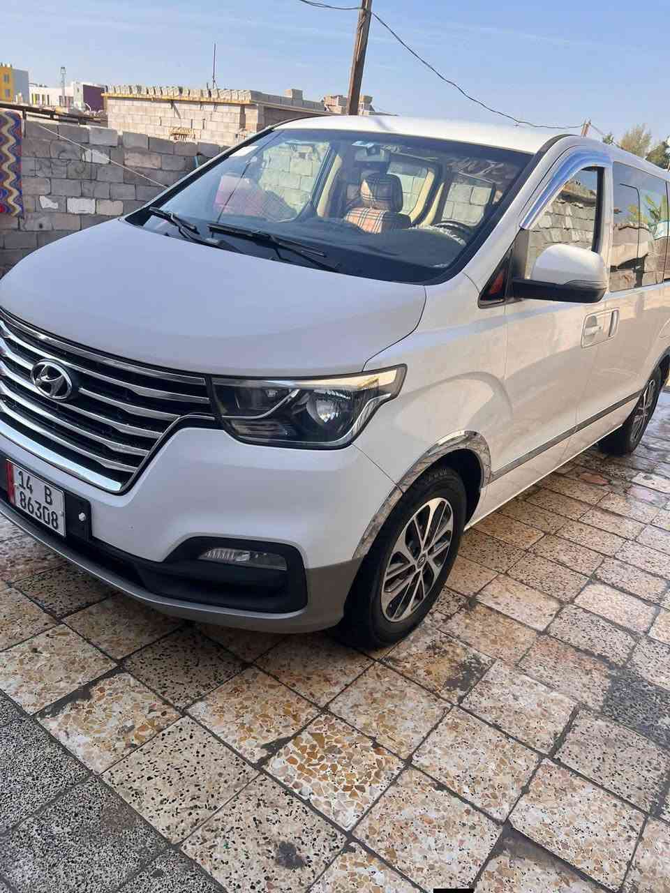 السلام عليكم شباب ستاركس للبيع موديل 19 معلايه 23 سياره مفتوح ومحوره سبلاين12 سياره كفاله من الدعاميه للدعاميه فقط شبر بارد بالجنطه واذا اكو مراوس 19 18 17 عادي بس شرط تكون كفاله سياره رقمها بصره مكان السياره بصره اخواني مكلف بنشرها الله شاهد اي واحد يستفسر عليها الاتصال على صاحب الرقم*********** ابو اسماعيل
