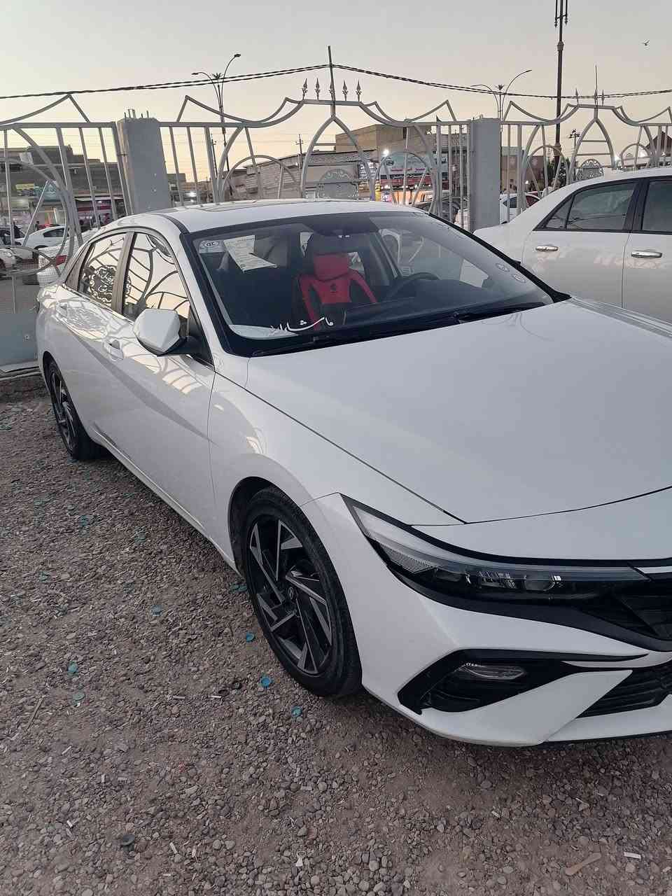 النترا ٢٠٢٥ تجميع الصين بيهه بارد بل طرف الجاملق الايسر والباب الوره السعر 140 $رقم الهاتف ***********
