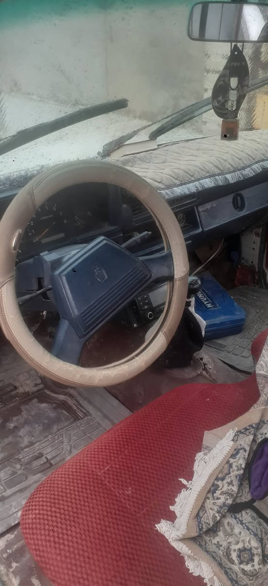 بيكم ٨٨ جاهز عشغل محرك كير اكسن شرط طخم تايه جديد باتري جديد رقم نينوى مصطره ٤٥ وبي مجال ***********
