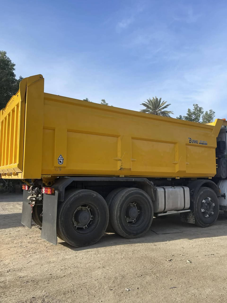 بدي البيع طول ٦و١٠مال قماره وربع شيال ونج الماني بلادي ***********
