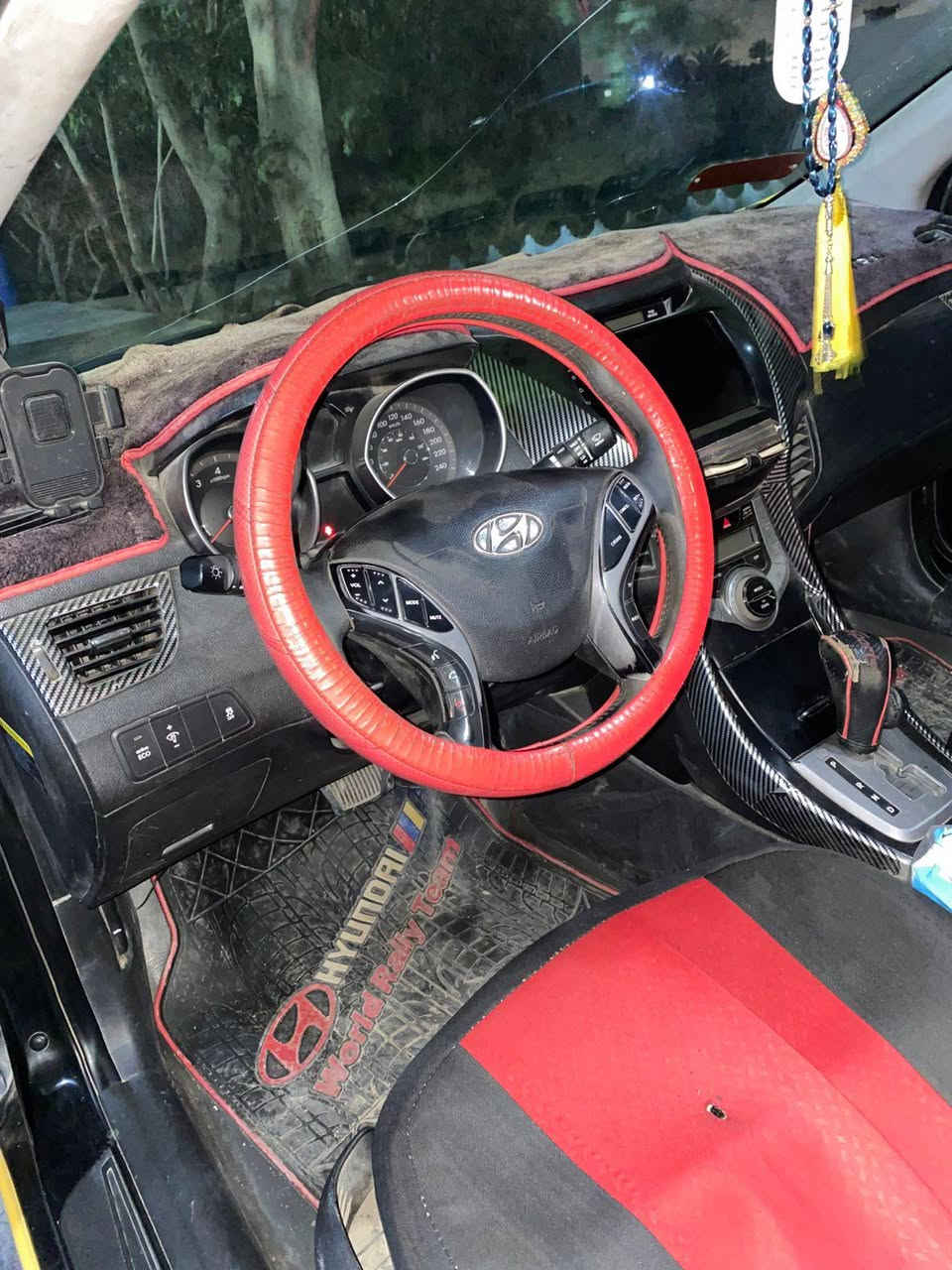 سلام عليكم
النترا موديل 2013 كامل مواصفات ما عدا البصمه 

وارد امريكي 

سياره نضيفه وجاهزه 

كير + محرك + كشر شرط فحص 

محرك 1800 

تبريد تدفئه شغاله 

رقم سياره بغداد
تحويل ثاني يوم 

السعر 110 وبيها مجال بسيط 

مكان السياره الفلوجه حي الازكيه 

تواصل الاتصال 

***********
