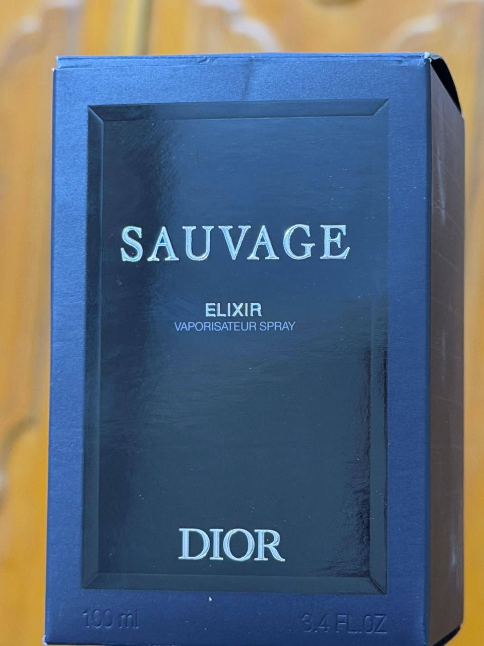 عطر سوفاج الكسير الحجم 100 مل العطر جديد
 فقط مرشوش رشتين منه للفحص
 و ضمان الاصلي 
العطر كامل مع الباكيت 
سعر العطر 265 الف مع التوصيل قفل بدون مداهر
عنواني بصرة جمهورية و توصيل موجود لكل المحافظات 
للتواصل خاص او واتساب ***********
