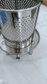 السلام عليكم
معصاره الزيت الزيتون والفواكه وللاستفسار على هذا الرقم ***********
