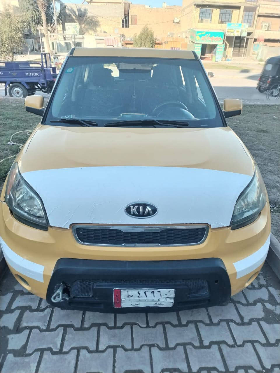 السلام عليكم....للبيع صول موديل 10وارد امريكي حادثها جاملغ وبنيد وبيها تعمير بدايه الجتف سياره نظيفه جدا كهربائيات عالبلاد محرك النترا المرغوب 2000بي تبخير قليل جدا كير جديد تخم تاير جديد عارضها 68مكاني الغزاليه *********** بي وانساب
