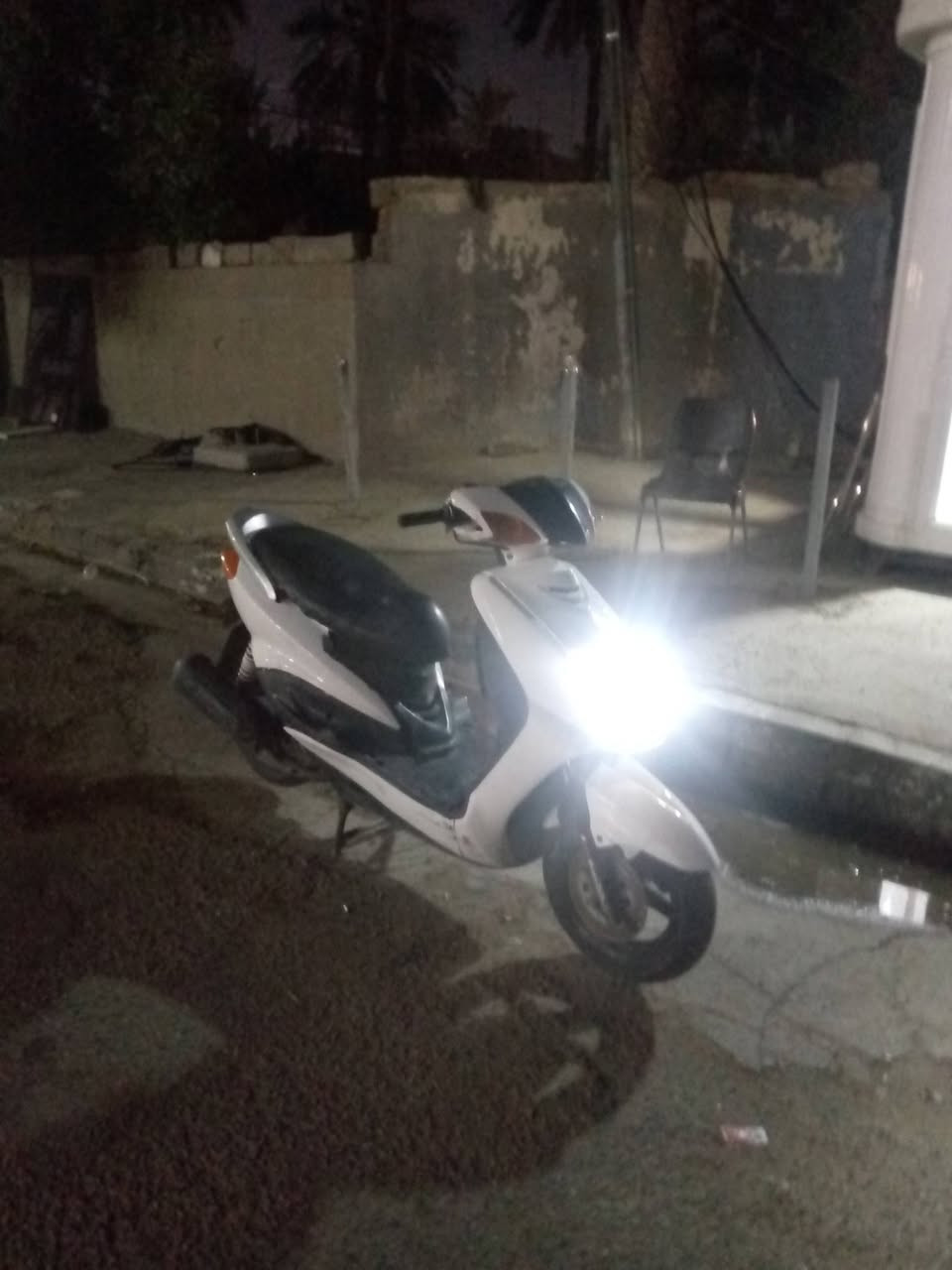 دراجه سكنس فراشه
الالون البيض 
الدراجه نكره سلف 
تايرات جدد
سلف جديد 
الاستفسار اتصال ***********
اذا تريد فقط وتساب ***********
سعر 550
