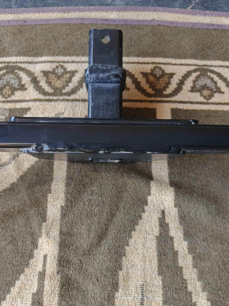 سلام عليكم
هوك خلفي هايلاندر امريكي مطول 10سم 
يرهم 2014 ــ2025 ويرهم تحوير علا غير سياره 
بـ 175 وبي مجال 
***********
