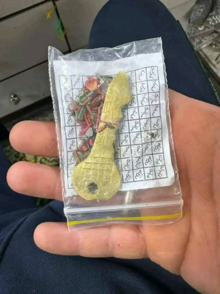 بضاعه منوع لبيع جمله فقط لصحاب البيجات لناس على باب الله الفحص أمام المندوب يوجد توصيل لجميع المحافظات رقم الحجز الواتساب ***********
