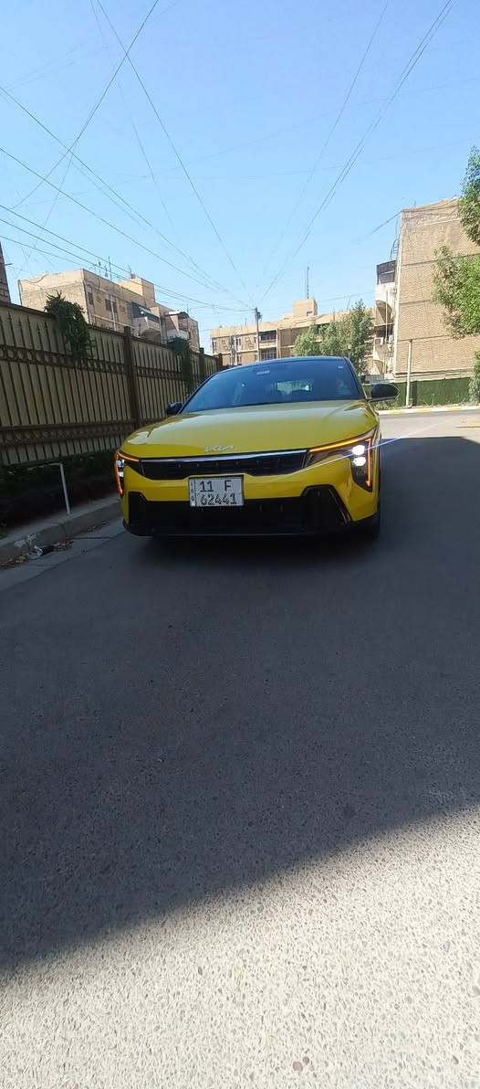 السلام عليكم كيا K4جيتي لاين بدون فتحت 
 موديل 2025 وارد امريكي دخول جديد رقم بغداد خصوصي بسمي
حادثها ثلاث قطع تبديل بدون دواخل 
السيارة فول مواصفات عد الفتحه 
ماشيه 12لف
مكينه 2000
السعر 160
العنوان بغداد 
***********
