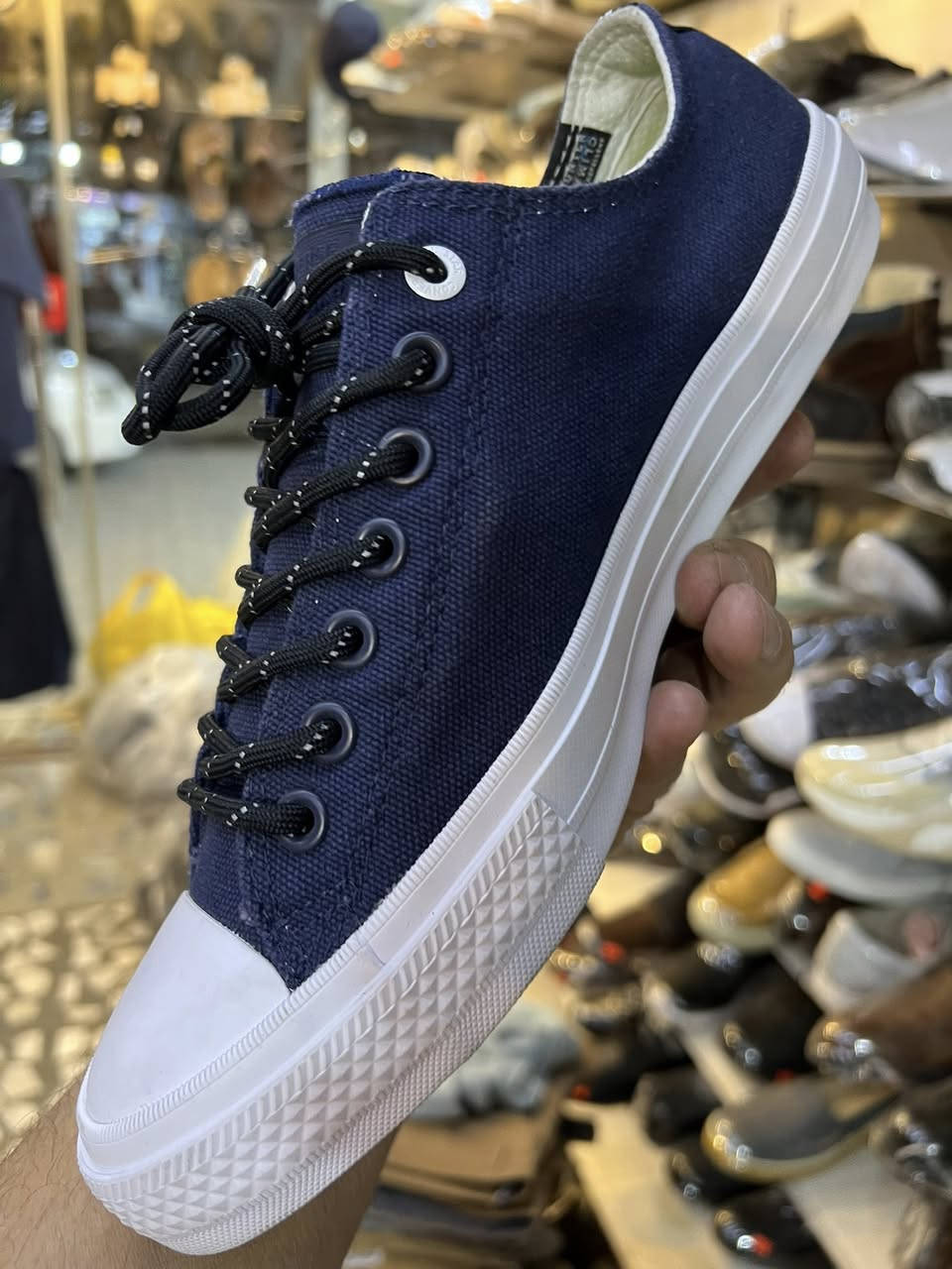 كونڤرس أورجنال
قياس 42
أصدار خاص
خامه سميكه حجريه
قيطان سيفتي نيون
السعر40
للحجز مراسله


**إذا كنت صاحب هذا الإعلان وتريد حذفه لأي سبب، رجاءا أرسل رسالة إلى الدعم الفني**