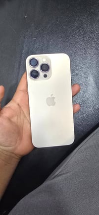 ايفون 16 برو ماكس 256 بطاريه 98 بعده داخل الضمان سعره 1425 وبي مجال مل...