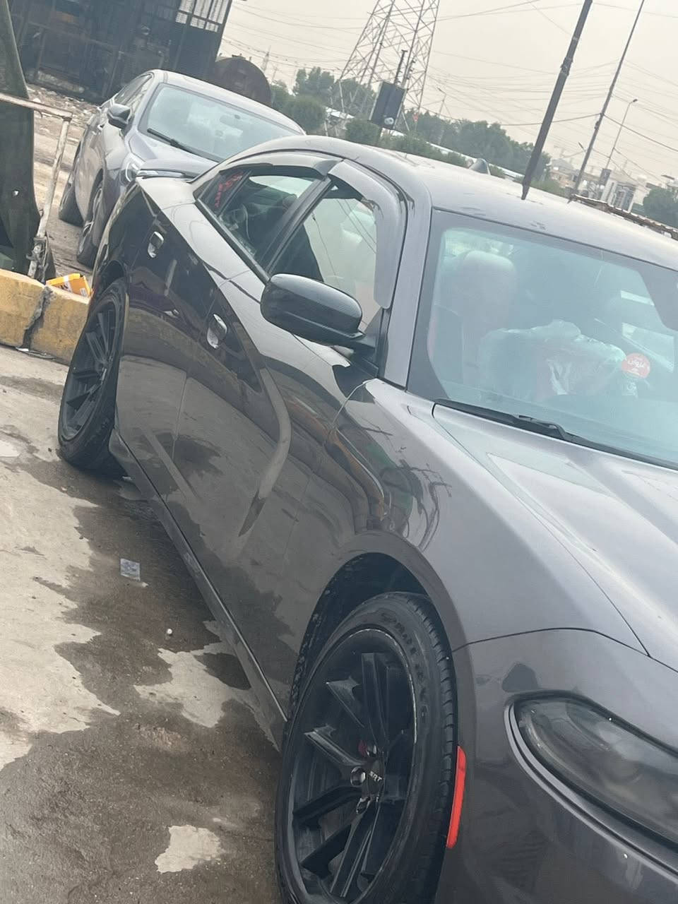 سلام عليكم جارجر موديل 19كلين sxt محرك 3600لون نفطي بدون فتحه العنوان الغزاليه رقم الهاتف ***********السعر 195 بيه محال حك جيه
