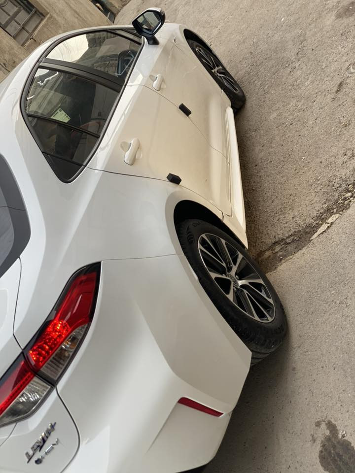 كورلا هايبرد 2025 للبيع او مراوس حسب القناعة ماشيه 9000 فقط فووول مواصفات فتحه كشن جلد لونين كشن كهرباء رادارات رقم بغداد بأسمي تحويل ثاني يوم هزه وسنويه جديدة بيها قطعة وحدة صبغ موضحة بالصور مكاني بغداد *********** واتس او اتصال
السعر 145 وبيها مجال
