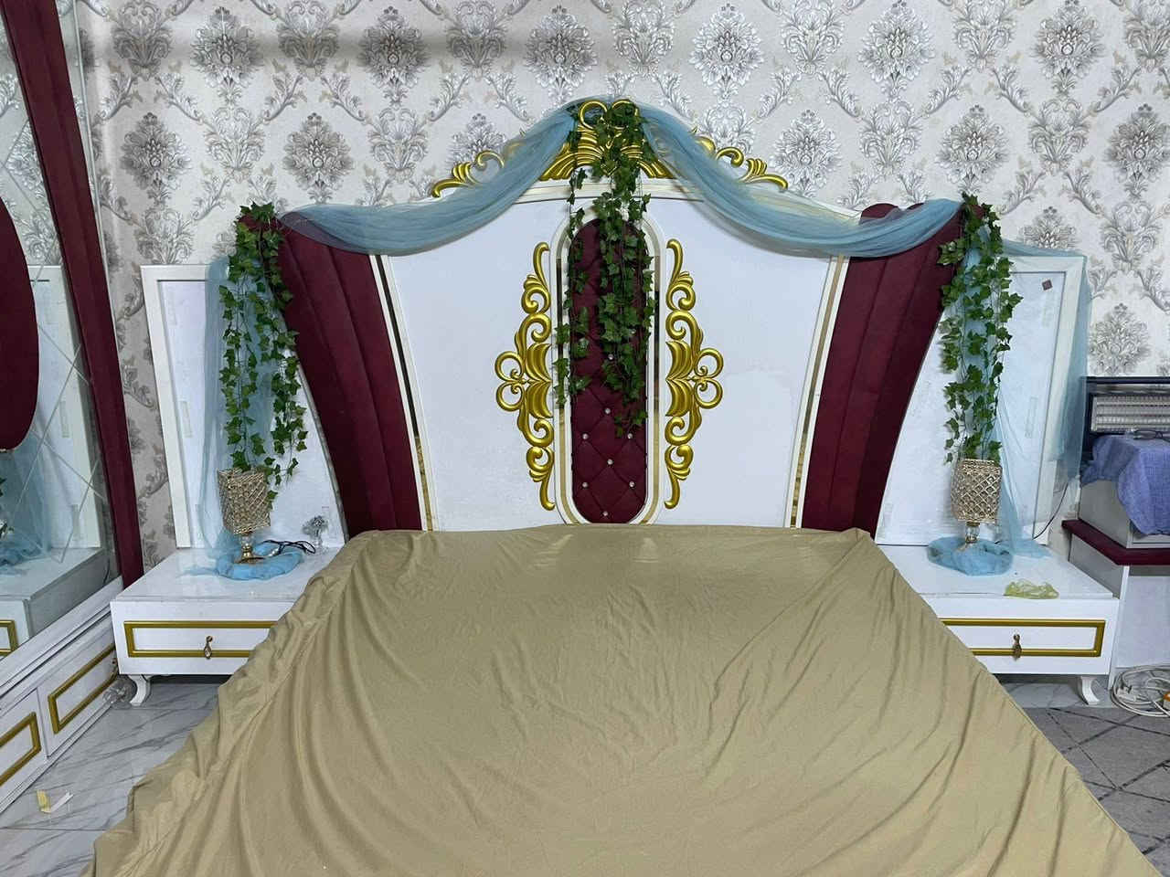 غرفة اخشاب نظيفة 8 قطع 
السعر 350 الف وبيها مجال


**إذا كنت صاحب هذا الإعلان وتريد حذفه لأي سبب، رجاءا أرسل رسالة إلى الدعم الفني**
