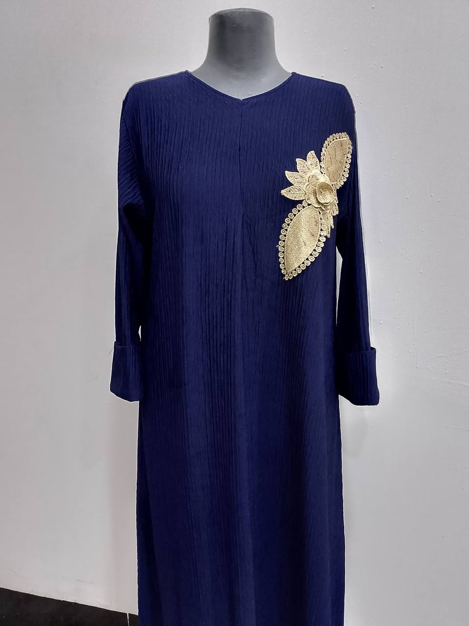 السلام عليكم وصلتنه ارقى انواع الدشداشه الكويتيه والامارتيه بقياسات مختلفه من اجود انواع القماش الاوربي العنوان البدير مقابل اعداديه الفتح المبين قرب المختارحسن هادي ***********
