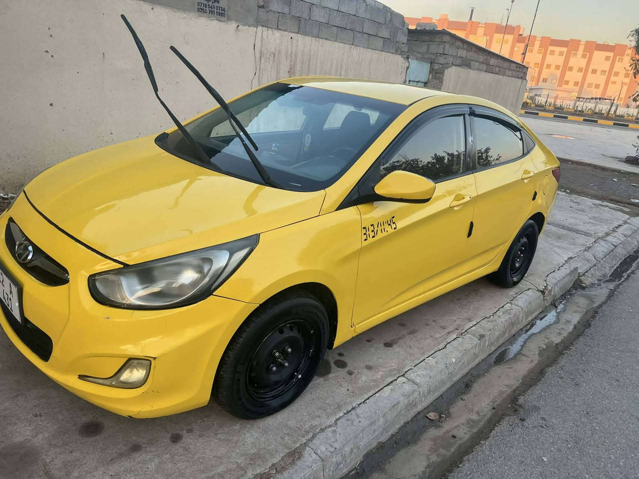 اكسنت موديل 12,مابيه ضرر 
رقم نينوئ 
كاربون بانزين ورقي 
مكينه 16دوش
كير AT
طخم جديد 
هيئه وغرمات صفر 
سعر 98 
***********
***********
