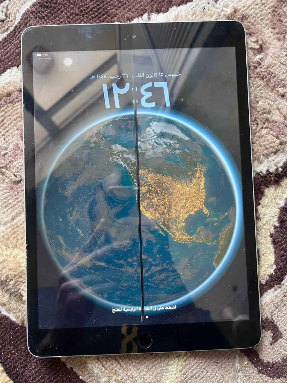 سلام عليكم ايباد الجيل التاسع للبيع ذاكره 64 والشاشة بيهه خط اسود ب النص بس ما مأثر ب اي شي ع اللمس وكذالك الهوم مالته ميضغط بس البصمه مال الاصبع شغاله ومابيهه مشكله وببالصرف ميصرف شحن 
السعر 150
الموقع بغداد كراده ساحة الأندلس 
للاستفسار ***********
