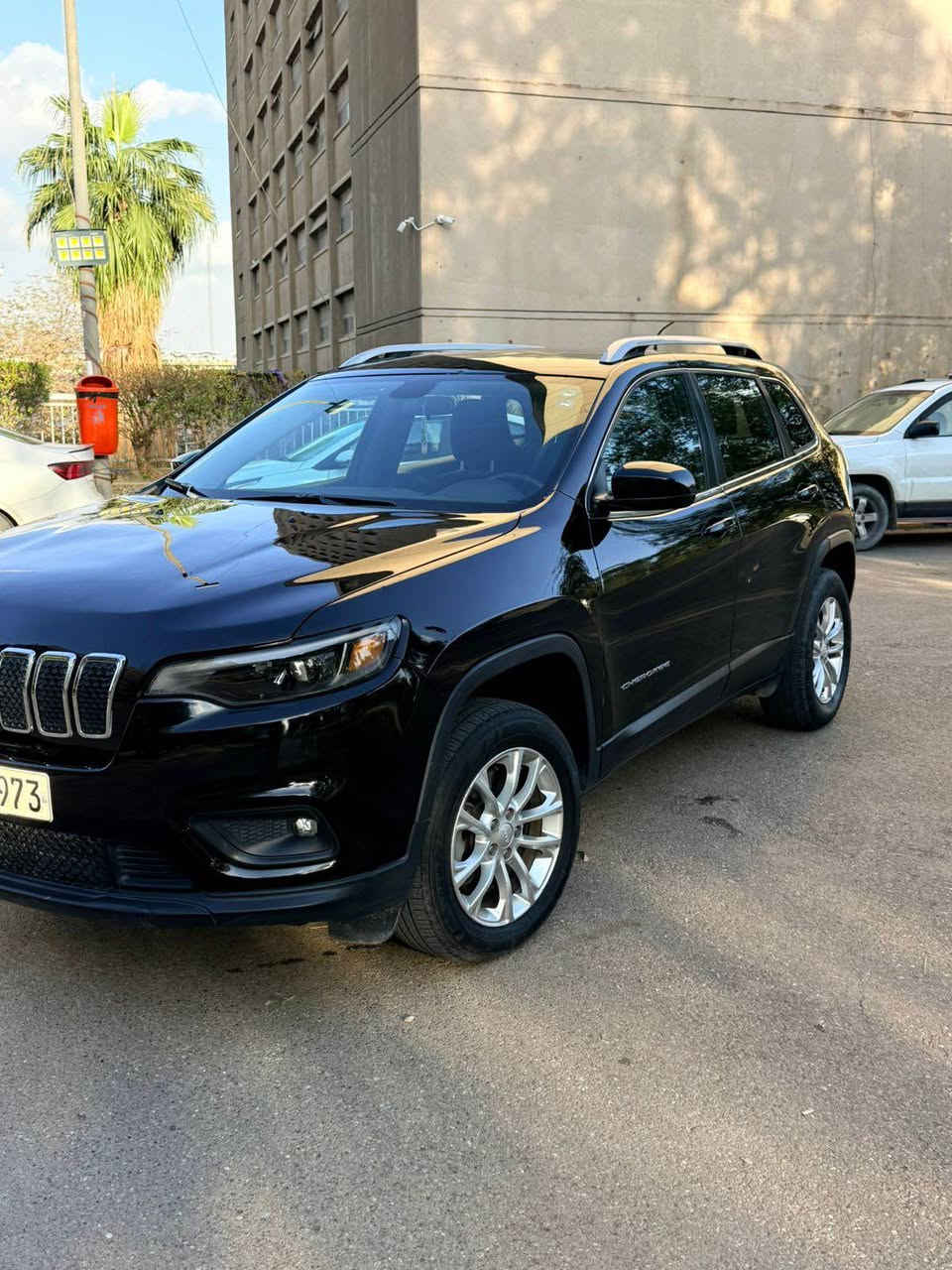 يا الله السلام عليكم

جيب شيروكي بزون  للبيع 

رقم اربيل الدولي الجديد
 
المواصفات :

موديل 2019

بصمة دخول و بصمة تشغيل 

محرك سته سلندر (v6.3200cc)

فور ويل ٦ وضعيات 

نظام زحف و نظام نزول منحدرات 

هاندبريك بصمه 

مانع تصادم امامي 

مانع تصادم خلفي 

رادار مع تحديد مسار مع نقاط عمياء

حساس خلفي

كامره خلفيه دواره 

ماسحات اوتو

لايت امامي اوتو 
مقاعدمخمل اسود  تدفئه و تبريد مقاعد

مقاعد السائق و الراكب تحكم كهرباء

شاشه كبيره مع خاصيه اندرويد اوتو 

مرايا جانبيه كهربائية مع اشارات بالمري

تشغيل عن بعد

اوتو ستارت ستوب

القماره حديد

ويل كب كبير 

السياره حادثها تبديل بنيد فقط

الاجزاء الداخليه كلها سليمه

كل انظمه السياره على وضع الشركه

المحرك و الكير على وضع الشركة  

السعر :- 139 

للاستفسار :- مكان السياره بغداد الصليخ *********** بغداد, العراق
