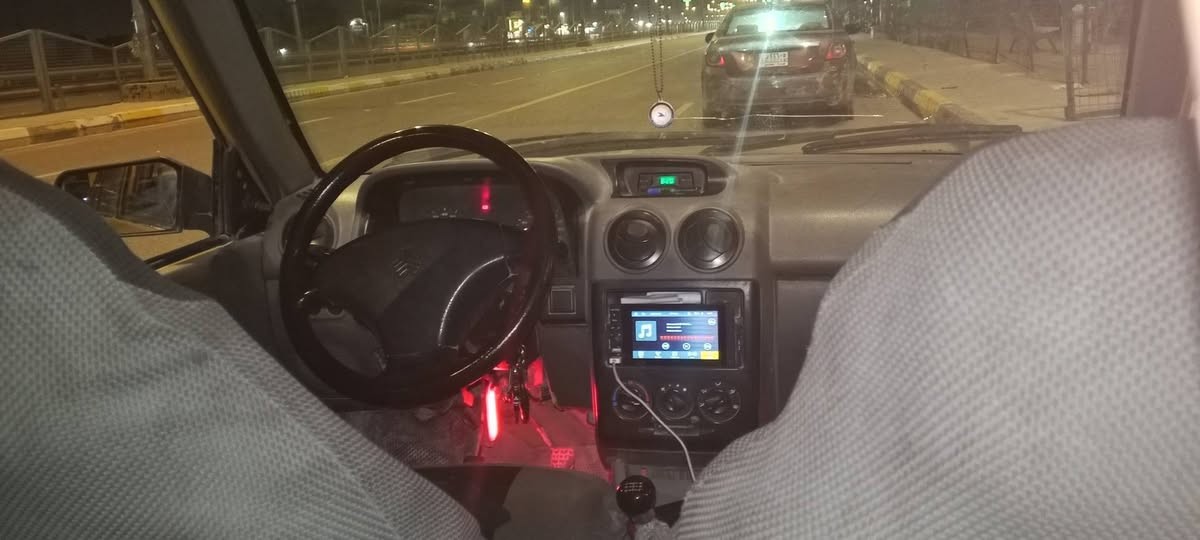 السلام عليكم مرخصه طبعا اخونا بالجروب سايبه موديل 2012 مكينه وقير اعطيك اياهن مشروطات قشرها برفعات خفيفه بس من الجهه السائق العنوان كربلاء شارع الشبانات واكو مقطع فيديو مفصل بيه الحكي *********** هذا رقمي بواتساب
