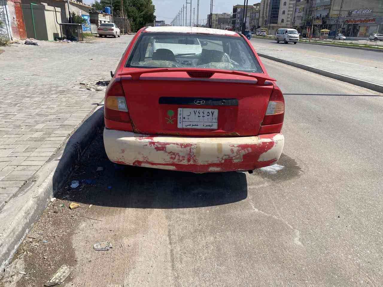 سلام عليكم هنداي  كسن موديل 2000 جاهزه رقم بصره مجدده سنويه 28مكينه بيه بخاركربيات شغاله حديده جيده تخم تاير مكان سياره البصره السعر 30 ورقه تصال ***********
