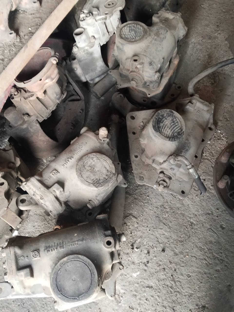 بسم الله الرحمن الرحيم 
يوجد الدينا ادوات فولفو 
جديد ومستعمل الگصات الأوروبية 
العنوان بغداد جرف النداف 
#رقم الهاتف ***********//***********
