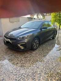 كيا فورتي 2020 رقم دولي هزه سنويه لوحات جدد باسمي  بيه اربع قطع صبغ مك...