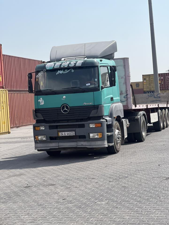 السلام عليكم اكسور ٢٠٠٤ سنويه جديده رقم دهوك كير عادي مكينه بيها نفخ قليل مربوطه فلات عربانه حيل نظيفه والسياره نظيفه من جوه الشغل مصرف عليها ماعايزها بس ستر الله السياره ١٨٥ للتواصل *********** السياره موجوده بل موصل
