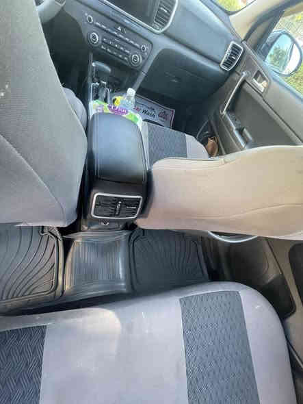 السلام عليكم سبورتج موديل سنة ٢٠٢٢ الون رصاصي محرك ٢٤٠٠ ماشية ٣٨ ميل السعر ١٨٥ ورقة رقم اربيل المواصفات تحكم ستيرن كشنات كهرباء نص فول السيارة نظيفة وضمان محرك وكير مكاني الكرادة الجادرية الاتصال *********** او ***********
