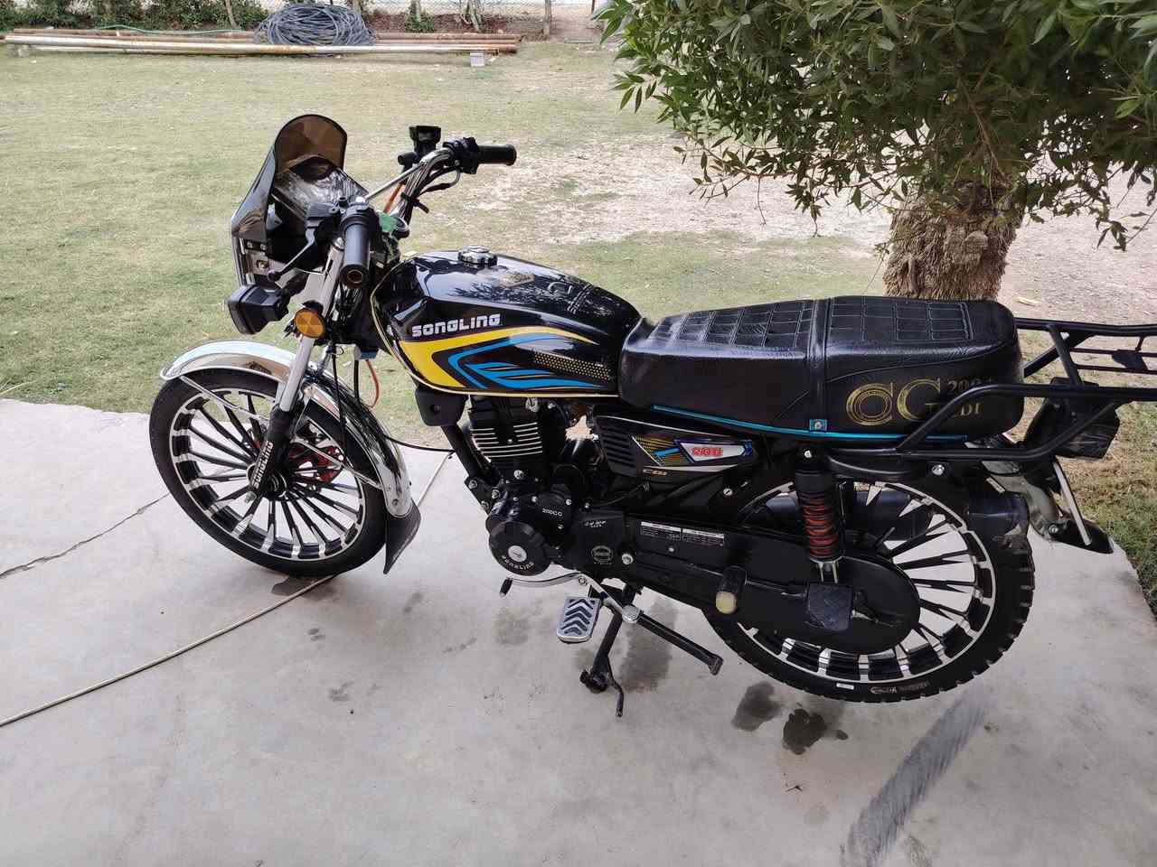 للبيع دراجة سيفان موديل 26 دراجة جديدة مابيه اي نقص محرك 200 دشبول شاشة ايباد بصمه تشغيل +  بصمه تشغيل عن بعد مكفولة كهربائيات كله محرك مكفول اوراق كارتونيه ومنفيس فقط بدون كمرك مكان بغداد المدائن سعر ٨٧٥ وبيه مجال قليل للاستفسار *********** واتساب الموشراي لايتصل ولا يعلق لحد يكسر بحلال العالم
