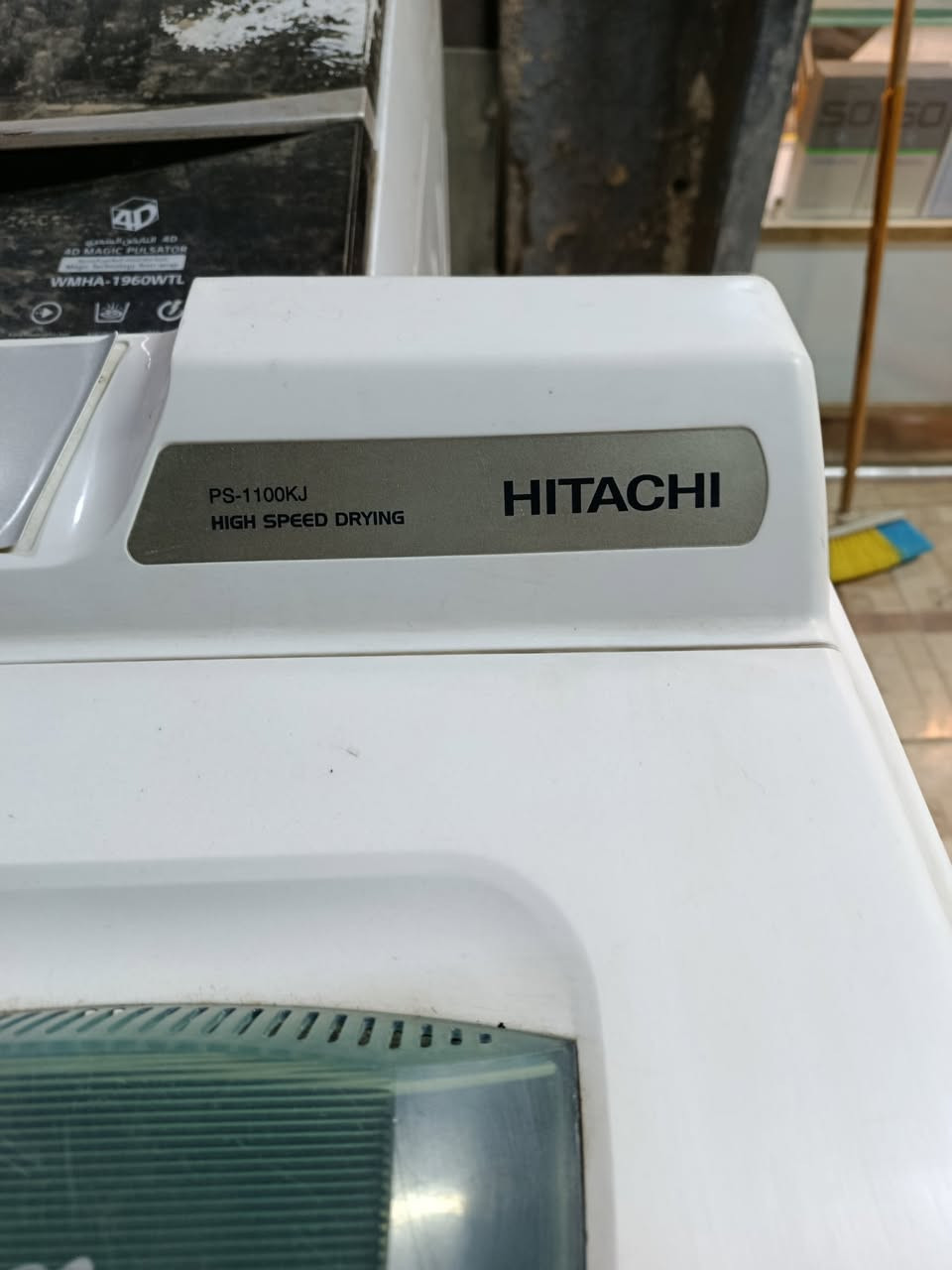 غسالة عادية حوضين للبيع 
غسالة عادية حوضين نوع هيتاشي يابانية الاصلية للبيع حجم ١١ كيلو 
حقيقي ماطورات بلادية و ضمان 
ب ٨٥ 
توصيل مجانا داخل بغداد 
***********
بغداد دورة المهدية الاولى عبدالعزيز للغسالات 
🌹🌹🌹🌹🌹🌹🌹🌹🌹
