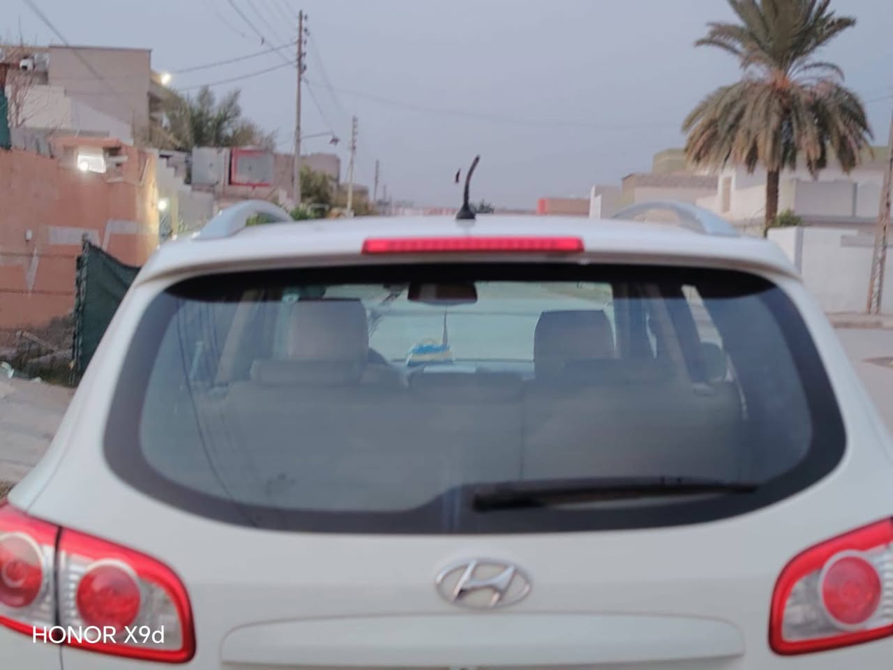السلام عليكم
سنتافي ٢٠١١ محرك ٦ 
سنوية وهزة جديد و بسمي
٧ راكب تبريد مركزي
السيارة بصمة وسلايت
الرقم اربيل وبيها بطاقة بانزين
تفاصيلها في الصور المحرك بيه بخار خفيف بدون تنقيص دهن 
السعر ١٢٣ وبيها مجال بسيط كركوك, العراق


**إذا كنت صاحب هذا الإعلان وتريد حذفه لأي سبب، رجاءا أرسل رسالة إلى الدعم الفني**
