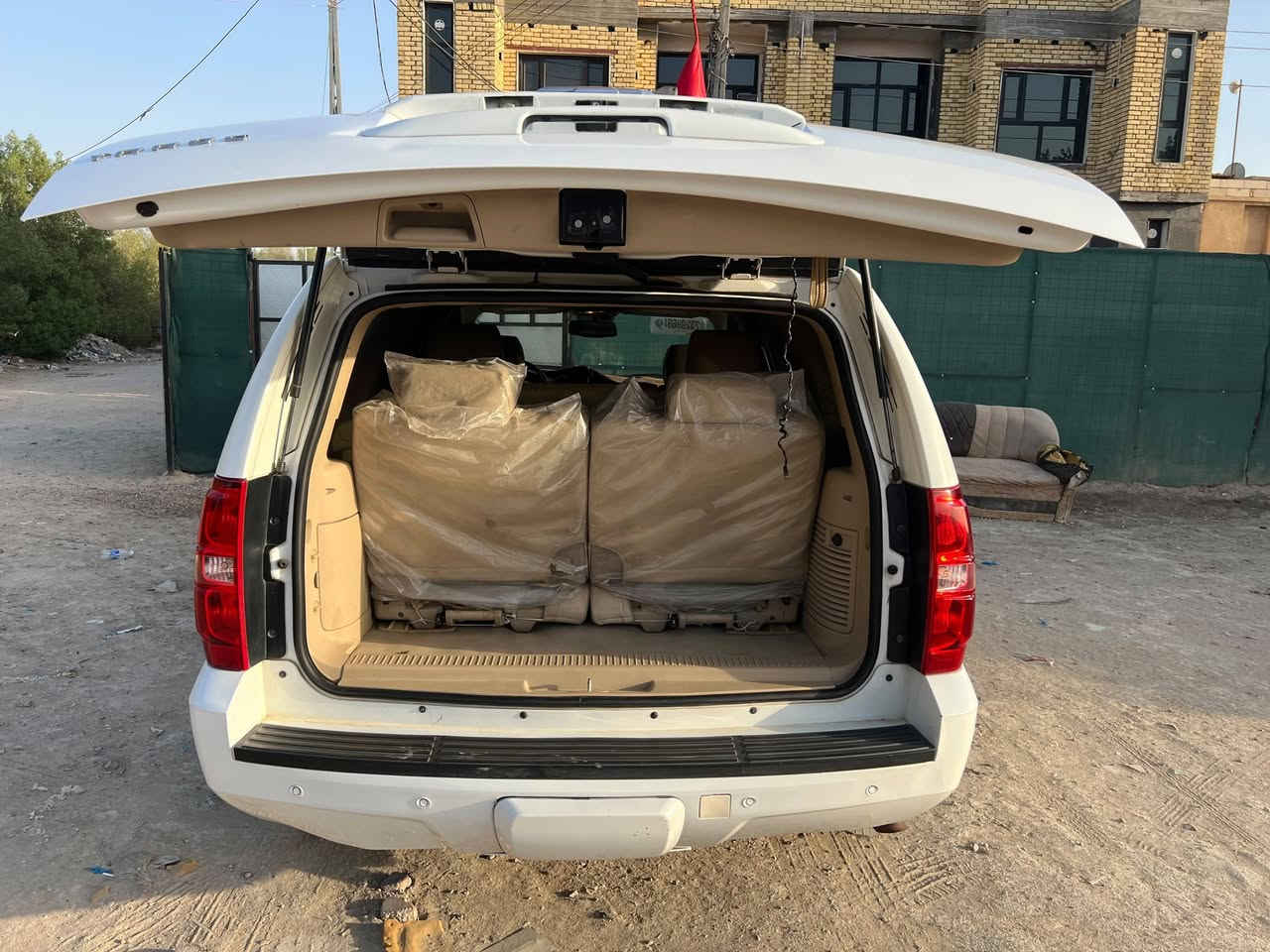 السلام عليكم
تاهو  12  LTZ خليجي وكاله الغانم 
السياره جديده وحلوه وما متعوبه
رقمها دهوك بأسمي 
للاستفسار اتصل او واتساب 
***********
