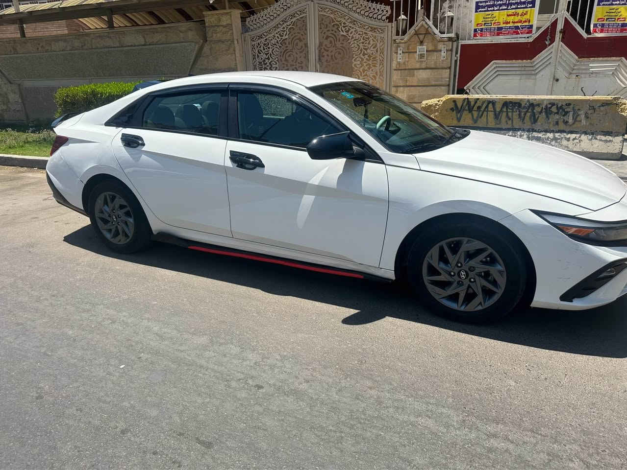 🚗✨ Hyundai Elantra 2024 — شبه جديدة | Mile25فقط

للبيع النترا 2024 وارد بحالة فوق الممتازة، استخدام شخصي 
---

🛠️ تفاصيل الحالة

حادث  موضّح بالصور

بدون ايرباكً👽

بارد خفيف جداً بالبُنيد فقط

الهيكل والمحركات وضع 👌 ممتاز

---

⭐ المواصفات 🪬

بصمة تشغيل وتشغيل ذكي

دشبول دجتل شاشة كاملة

حساسات أمامية/خلفية

رادار

دخول ذكي

كير ومحرك بحالة وكالة

داخلية نظيفة بدون أي ملاحظات

---

📍 موقع السيارة

بغداد – الأعظمية / الصليخ 600

---

📞 للتواصل والاستفسار

📱 ***********

---

💰 السعر157ورقة وبيها مجال قليل بغداد, العراق
