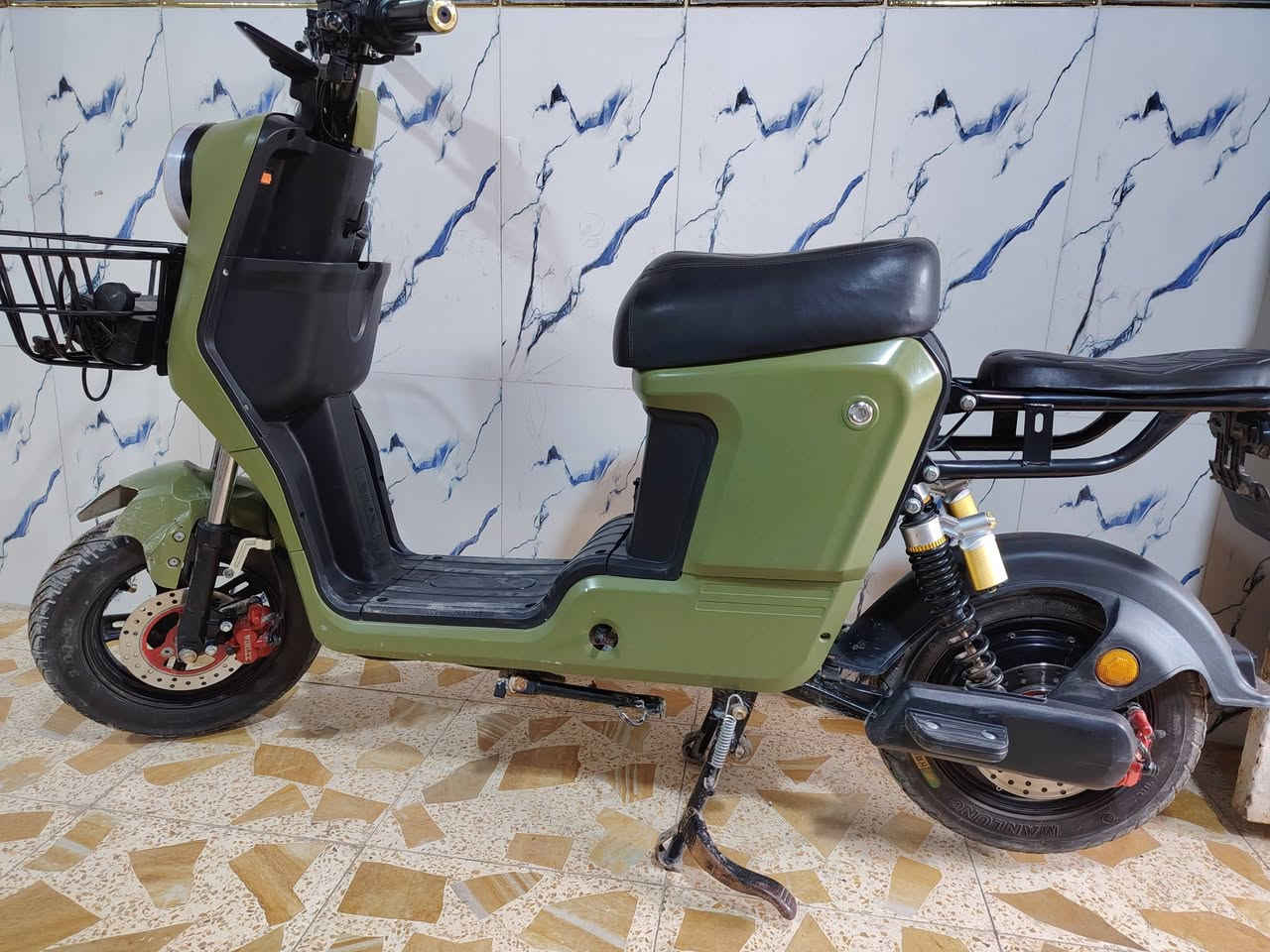 السلام عليكم دراجه ار 9 مديل 25 بطاريات نضيفات لدراجه بيه نقوصات خفيفه مثل هورن مايشتغل بريك لخلفي يراد تقسيم اشاير عوزهن فيشه سعر دراجه مناسب 350 الف وبيه مجال قليل مكاني البصرة حيانيه شارع سيد


**إذا كنت صاحب هذا الإعلان وتريد حذفه لأي سبب، رجاءا أرسل رسالة إلى الدعم الفني**