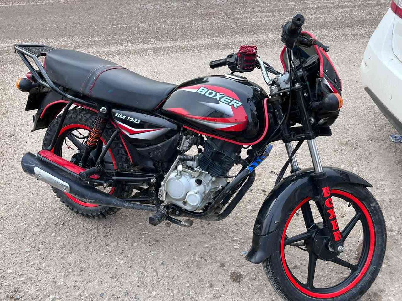 دراجة بوكسر موديل 2022 سنويةة انكليزي تحويل مباشر السعر 1700 بيهة مجال *********** متواجد ع ماسنجر مكاني بعقوبة المفرق
