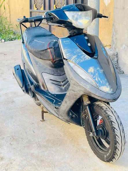 ماكس عدله للبيع الدراجه يحتاجلها ترتيب وكلشي شغال بيها السعر 425 وبيها مجال اي ستفسار ***********
