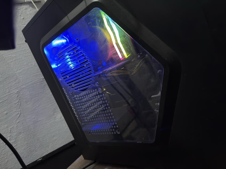 السلام عليكم كيس فقط للبيع السعر 450 الف 
للتواصل ***********
