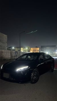 بي واي دي سيل اسود ام الويل الكروم مو العاديه ماشية 12 الف   كامل ملحق...